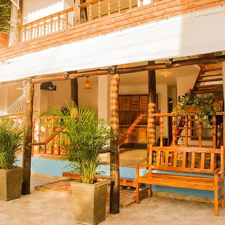 Pensión Hb1 Triple With Air Conditioning And Wifi Cartagena