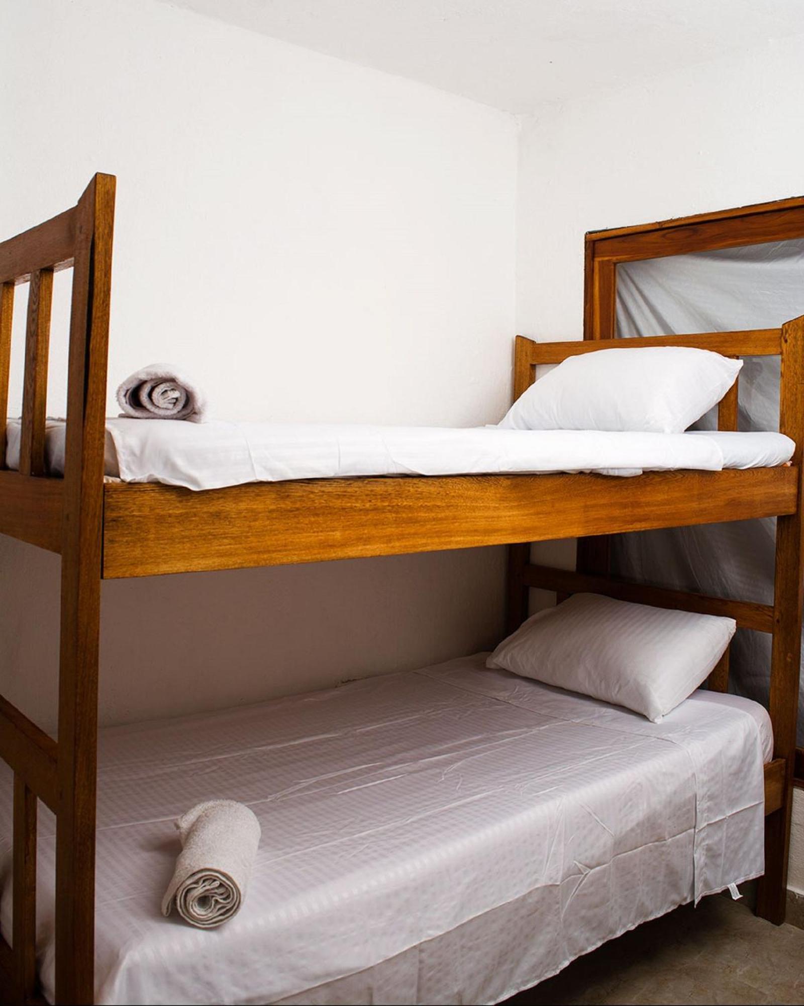 Pensión In Guest - Hb1 In La Boquilla Cartaena With Air Conditioning And Jacuzzi